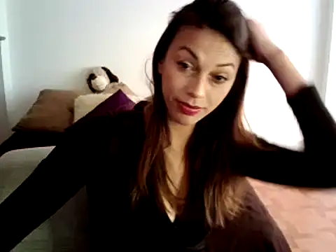 Hanna Charming online show from 12/18/24, 02:38