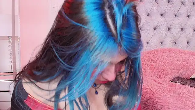 Salem skyler  online show from 10/12/25, 04:11