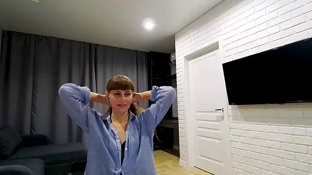 Daniella Lorente online show from 07/04/26, 11:44