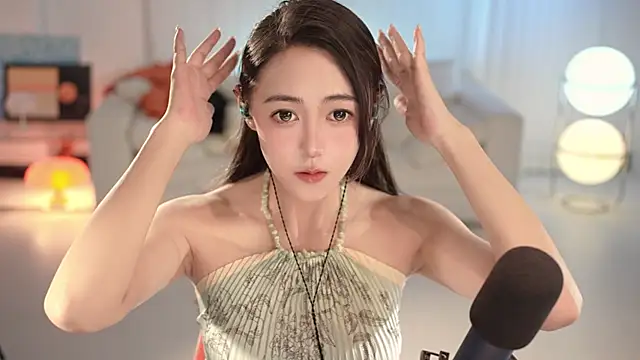 Snapshot of Roseonly_ chatting on 05/03/26, 01:28 Roseonly online show from 05/03/26, 01:28