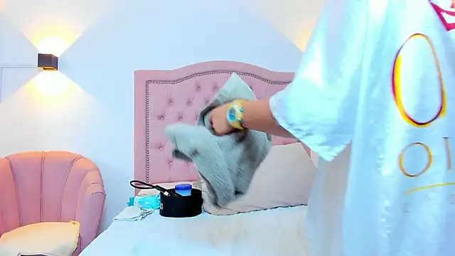 JulieeHabubu online show from 09/24/25, 04:49