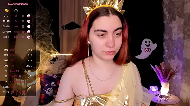 hannacheekss  online show from 10/31/25, 02:01