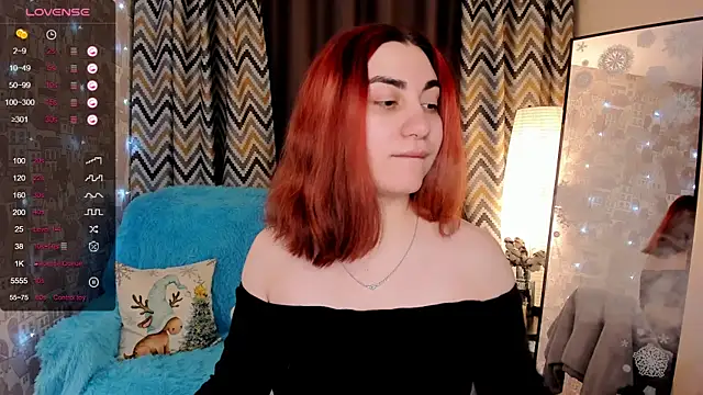 Snapshot of hannacheekss_ chatting on 12/23/25, 02:09 hannacheekss online show from 12/23/25, 02:09