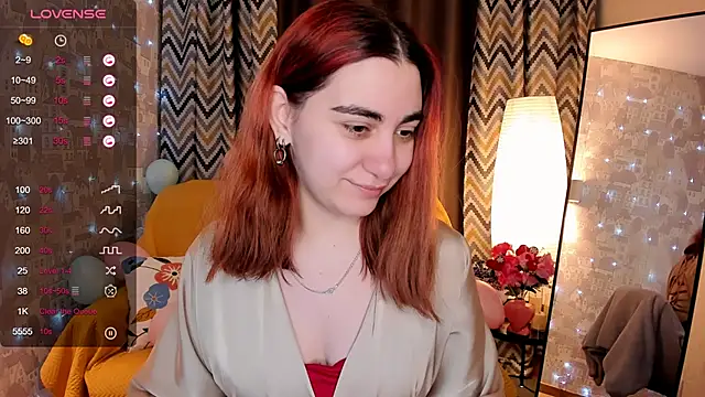 Snapshot of hannacheekss_ chatting on 02/13/26, 02:18 hannacheekss online show from 02/13/26, 02:18