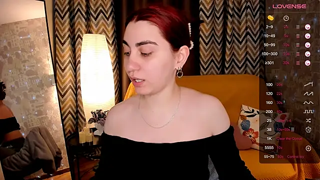 hannacheekss  online show from 04/14/26, 02:06