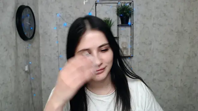 Snapshot of AliceSexyyy_ chatting on 12/27/24, 11:21 AliceSexyyy online show from 12/27/24, 11:21