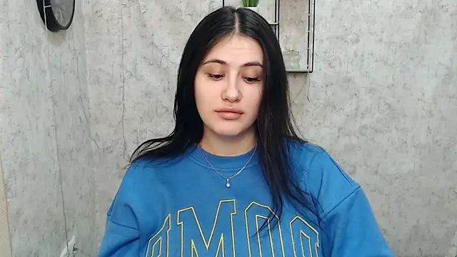 Snapshot of AliceSexyyy_ chatting on 01/15/25, 01:09 AliceSexyyy online show from 01/15/25, 01:09