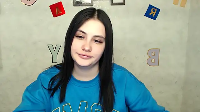 Snapshot of AliceSexyyy_ chatting on 02/17/25, 04:15 AliceSexyyy online show from 02/17/25, 04:15