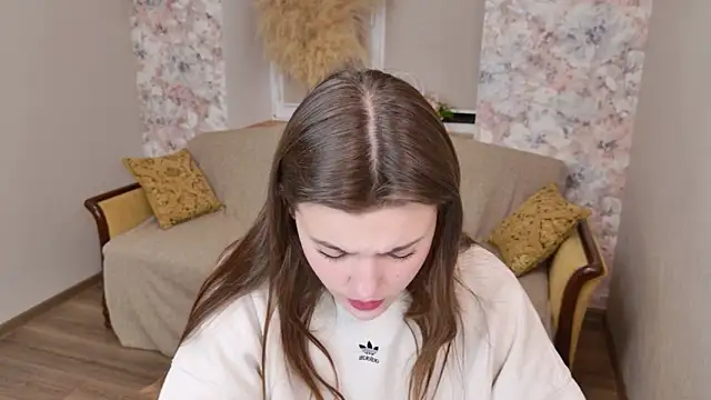 showmeparadise online show from 11/21/25, 05:50