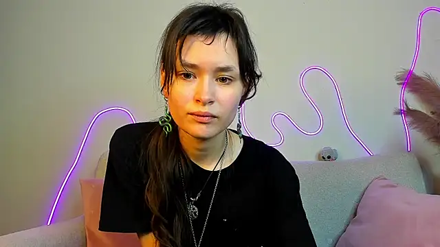 Emily Strikeee online show from 02/11/25, 10:15