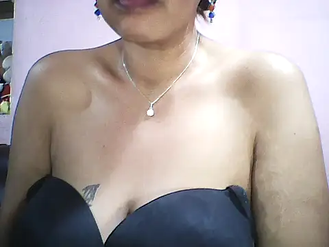 layanah12 online show from 09/16/25, 06:09