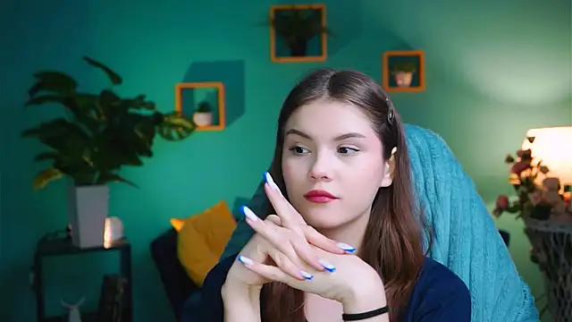 Snapshot of EvaThopson chatting on 12/04/24, 08:12 EvaThopson online show from 12/04/24, 08:12