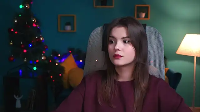 Snapshot of EvaThopson chatting on 12/07/24, 01:51 EvaThopson online show from 12/07/24, 01:51