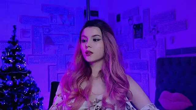 Snapshot of EvaThopson chatting on 01/25/25, 12:16 EvaThopson online show from 01/25/25, 12:16