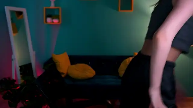 Snapshot of EvaThopson chatting on 03/02/25, 12:11 EvaThopson online show from 03/02/25, 12:11