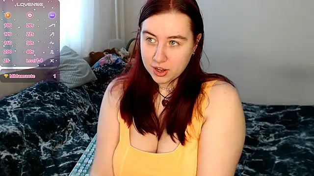 Snapshot of BettyandRich_ chatting on 03/10/25, 10:04 BettyandRich online show from 03/10/25, 10:04