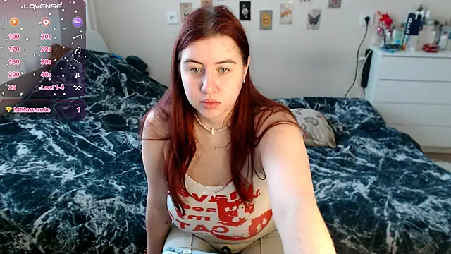 Snapshot of BettyandRich_ chatting on 09/10/25, 09:09 BettyandRich online show from 09/10/25, 09:09