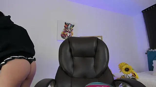 Escarlett Wii online show from 12/14/25, 01:27