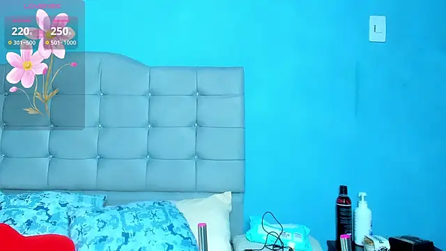 Snapshot of Selenakyle92_ chatting on 01/24/25, 12:09 Selenakyle92 online show from 01/24/25, 12:09