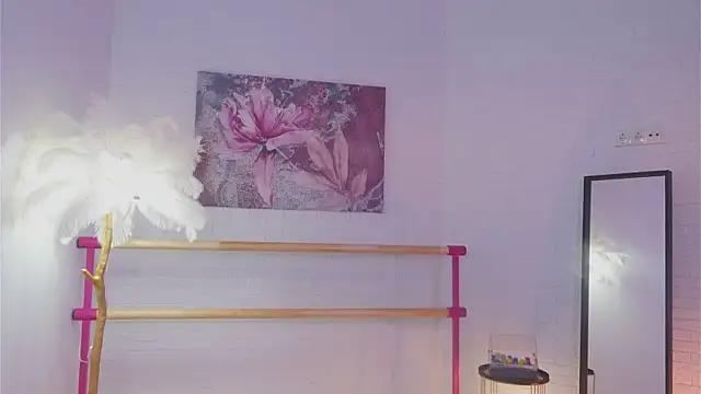 lylylovesyou online show from 12/13/24, 05:49