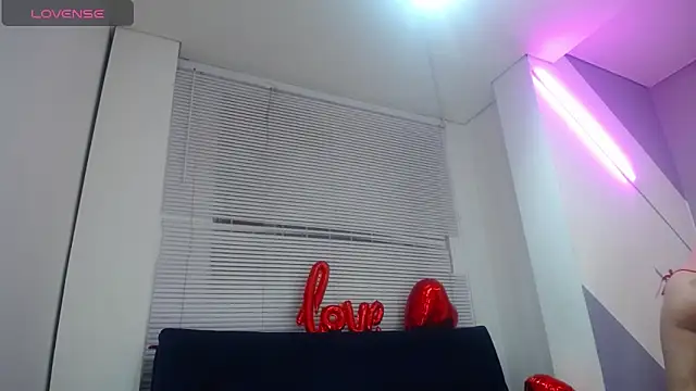  lucysmith online show from 03/11/25, 12:54