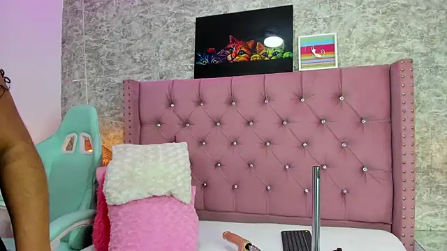 Snapshot of NahiaraReina chatting on 02/20/25, 01:51 NahiaraReina online show from 02/20/25, 01:51