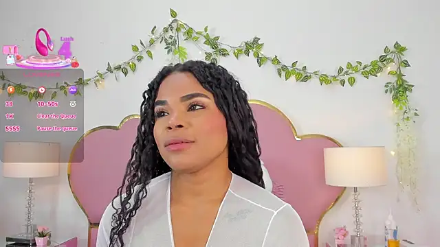 Snapshot of NahiaraReina chatting on 09/12/25, 01:33 NahiaraReina online show from 09/12/25, 01:33