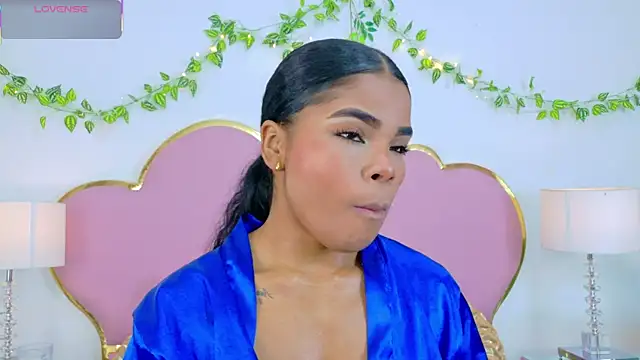 Snapshot of NahiaraReina chatting on 10/28/25, 12:52 NahiaraReina online show from 10/28/25, 12:52