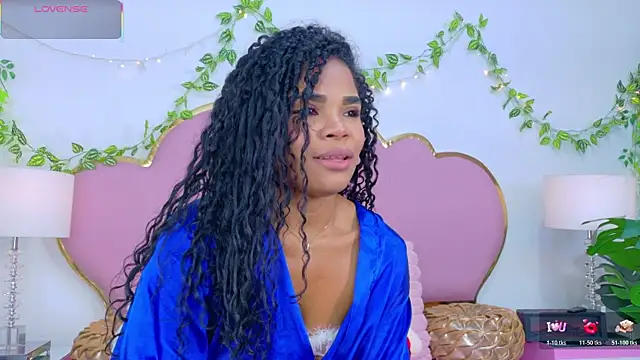 Snapshot of NahiaraReina chatting on 11/24/25, 01:44 NahiaraReina online show from 11/24/25, 01:44