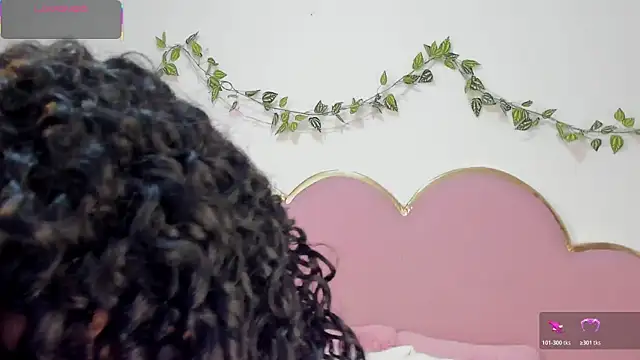 Snapshot of NahiaraReina chatting on 12/21/25, 02:46 NahiaraReina online show from 12/21/25, 02:46