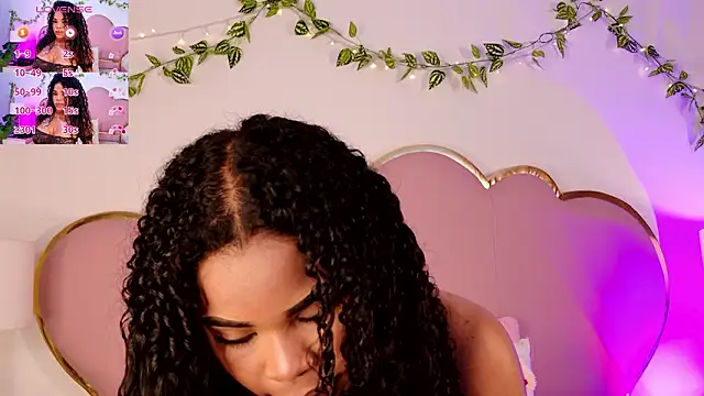 Snapshot of NahiaraReina chatting on 02/10/26, 01:48 NahiaraReina online show from 02/10/26, 01:48