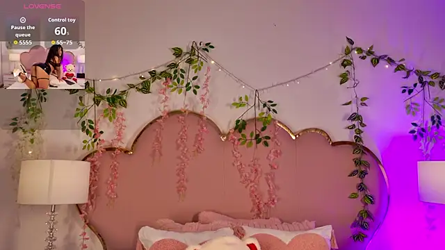 Snapshot of NahiaraReina chatting on 03/18/26, 01:36 NahiaraReina online show from 03/18/26, 01:36