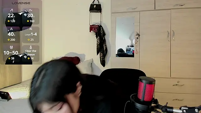 Ju Kyung online show from 10/18/25, 01:30