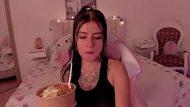 yenny garcia online show from 02/04/26, 06:47