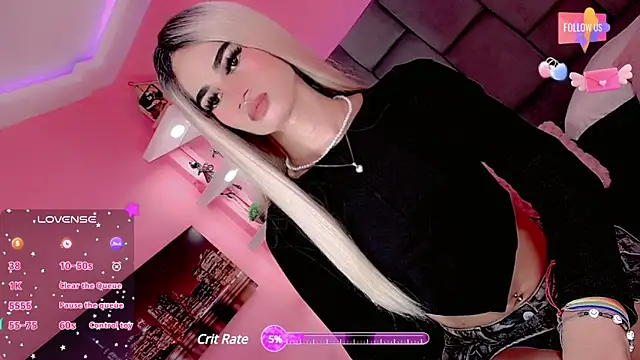 Snapshot of Baddinner chatting on 02/07/25, 04:06 Baddinner online show from 02/07/25, 04:06