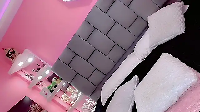 Snapshot of Baddinner chatting on 02/22/25, 05:02 Baddinner online show from 02/22/25, 05:02