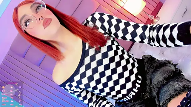 Snapshot of Baddinner chatting on 01/09/26, 01:03 Baddinner online show from 01/09/26, 01:03