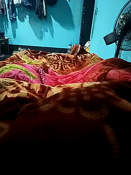 AlamJi07 online show from 02/03/25, 06:17