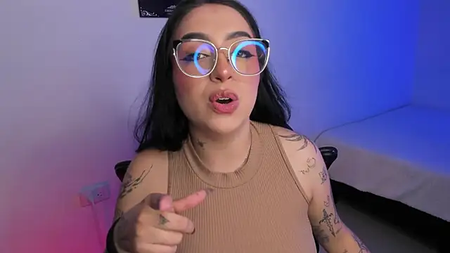 AnnikaMerliahh  online show from 09/18/25, 04:36