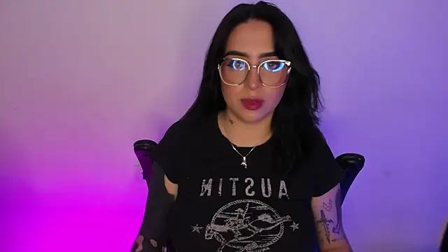 AnnikaMerliahh  online show from 10/15/25, 04:12