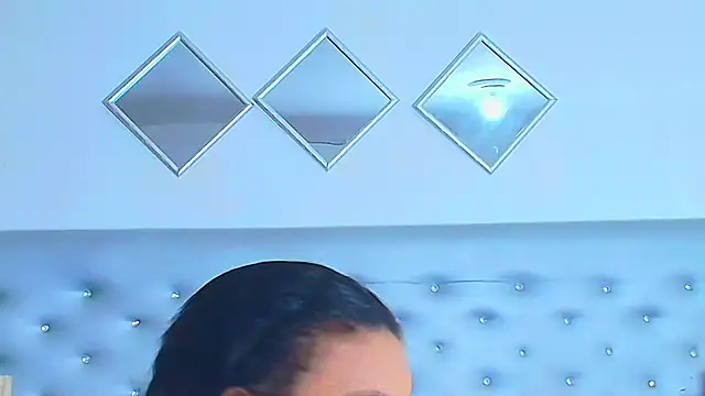 EileenBenzon online show from 10/22/25, 02:28