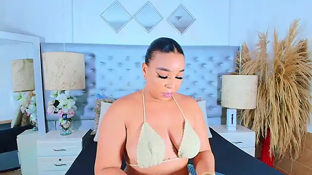 EileenBenzon online show from 02/19/26, 04:03