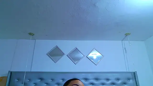 EileenBenzon online show from 05/26/26, 02:02