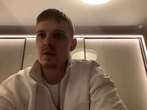 Snapshot of neilho1 chatting on 01/17/25, 06:54 neilho1 online show from 01/17/25, 06:54