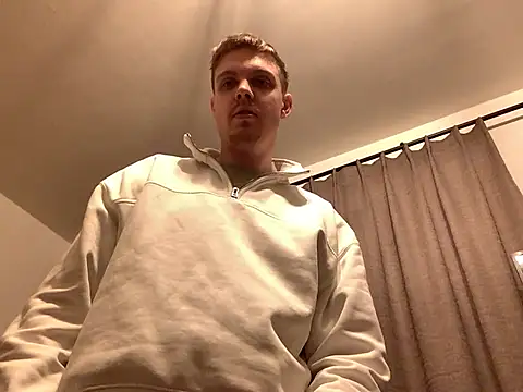 Snapshot of neilho1 chatting on 03/07/25, 10:32 neilho1 online show from 03/07/25, 10:32