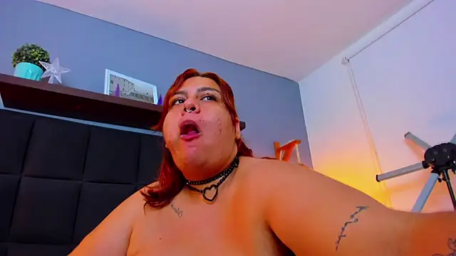 Snapshot of noaah_brown chatting on 12/30/24, 06:20 noaah brown online show from 12/30/24, 06:20