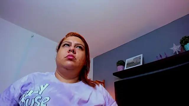 Snapshot of noaah_brown chatting on 02/13/25, 11:50 noaah brown online show from 02/13/25, 11:50