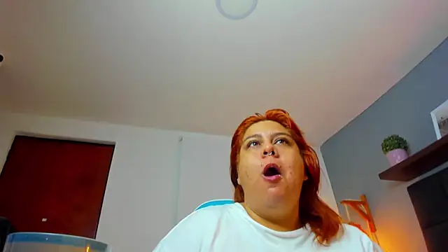 Snapshot of noaah_brown chatting on 02/18/25, 12:06 noaah brown online show from 02/18/25, 12:06