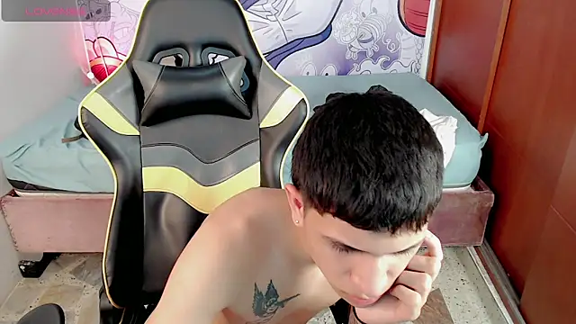 Snapshot of Brayan_lopezz chatting on 01/28/25, 07:21 Brayan lopezz online show from 01/28/25, 07:21