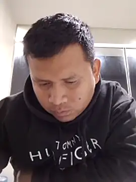 zeta29 online show from 10/20/25, 04:02